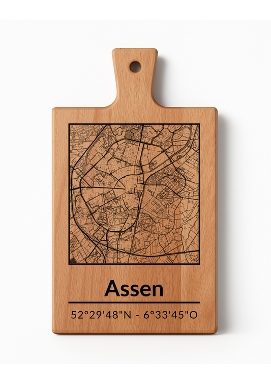 Snijplank Assen  – Borrelplank van Beukenhout met Gravure Stadsplattegrond – Oakman Objects