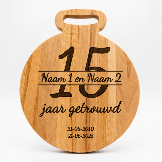 15 Jaar Getrouwd Cadeau - Gegraveerde Borrelplank