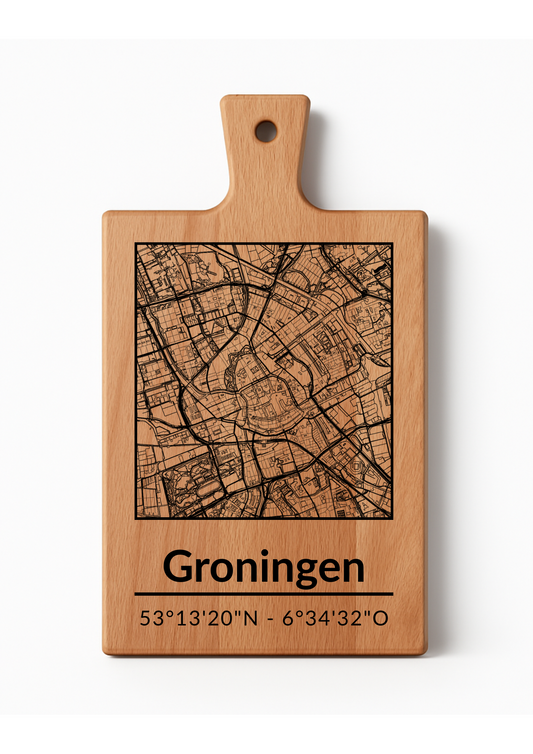 Snijplank Groningen – Borrelplank van Beukenhout met Gravure Stadsplattegrond – Oakman Objects