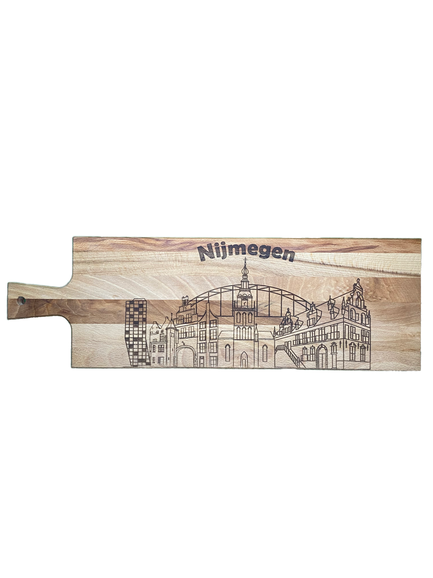 Borrelplank met skyline Nijmegen gegraveerd in hout
Houten borrelplank cadeau met skyline Nijmegen
Detailfoto gegraveerde skyline op houten plank
