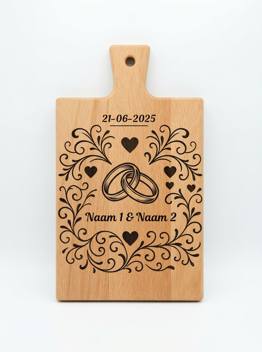 Gepersonaliseerde borrelplank met trouwringen gravure - Trouwcadeau