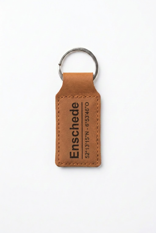 Leren sleutelhanger Enschede met coördinaten - OakMan Objects
