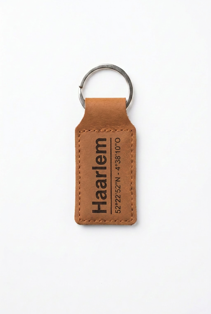 Leren sleutelhanger Haarlem - Handgemaakt persoonlijk cadeau