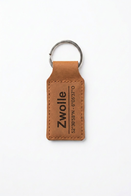Leren sleutelhanger Zwolle met coördinaten - OakMan Objects
