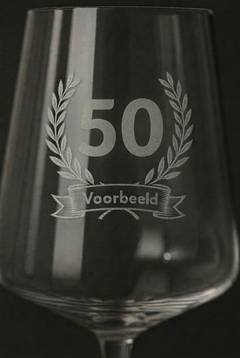 Gegraveerd wijnglas 50e verjaardag met naam - 52 cl