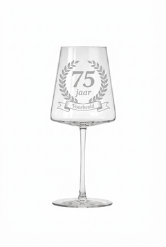 Gegraveerd wijnglas 75e verjaardag met naam - 52 cl