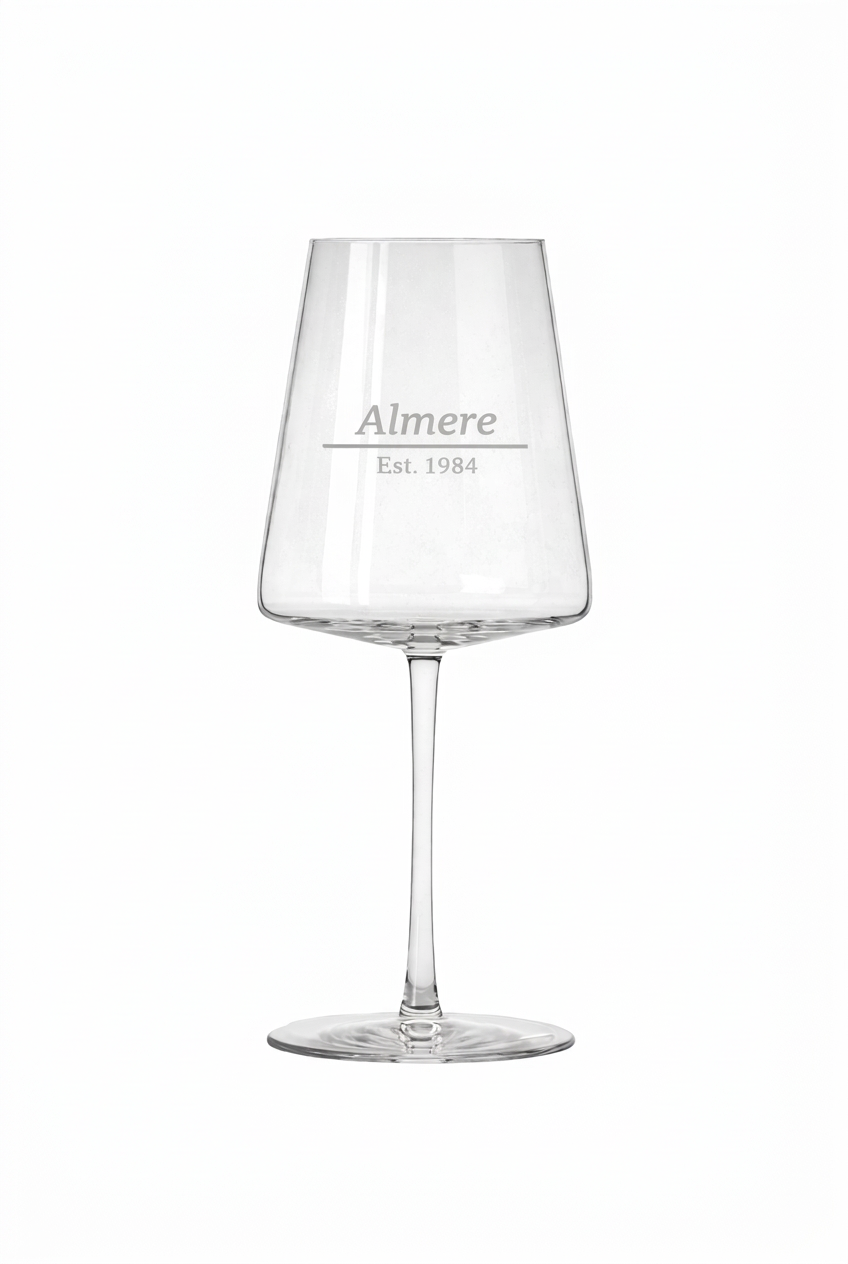 Gegraveerd wijnglas Almere met datum stadsrechten - Uniek cadeau - 52 cl