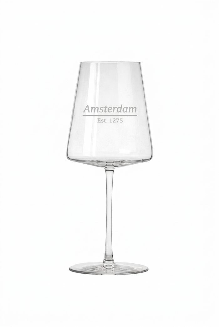 Gegraveerd wijnglas Amsterdam met datum stadsrechten - Uniek cadeau - 52 cl