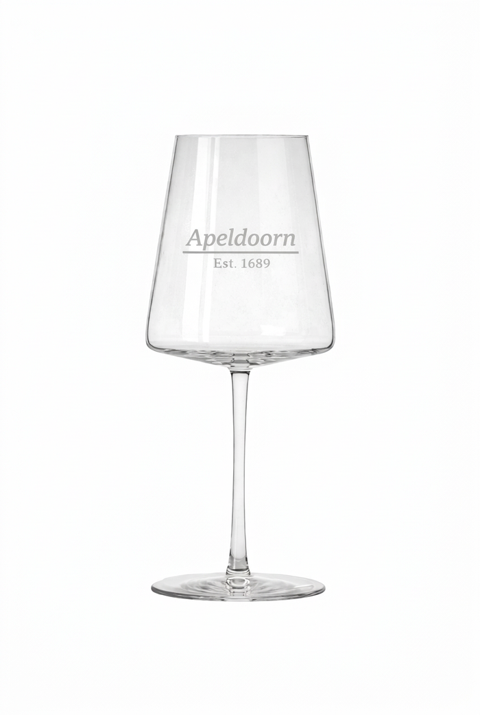 Gegraveerd wijnglas Apeldoorn met datum stadsrechten - Uniek cadeau - 52 cl