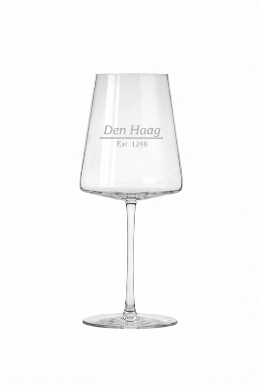 Gegraveerd wijnglas Den Haag met stadsrechten datum - gepersonaliseerd cadeau 52 cl