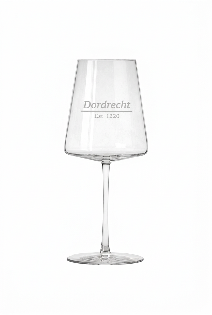 Gegraveerd wijnglas Dordrecht met datum stadsrechten - Uniek cadeau - 52 cl