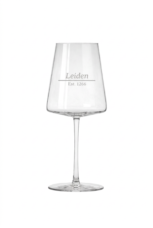 Gegraveerd wijnglas Leiden met stadsrechten datum - gepersonaliseerd cadeau 52 cl