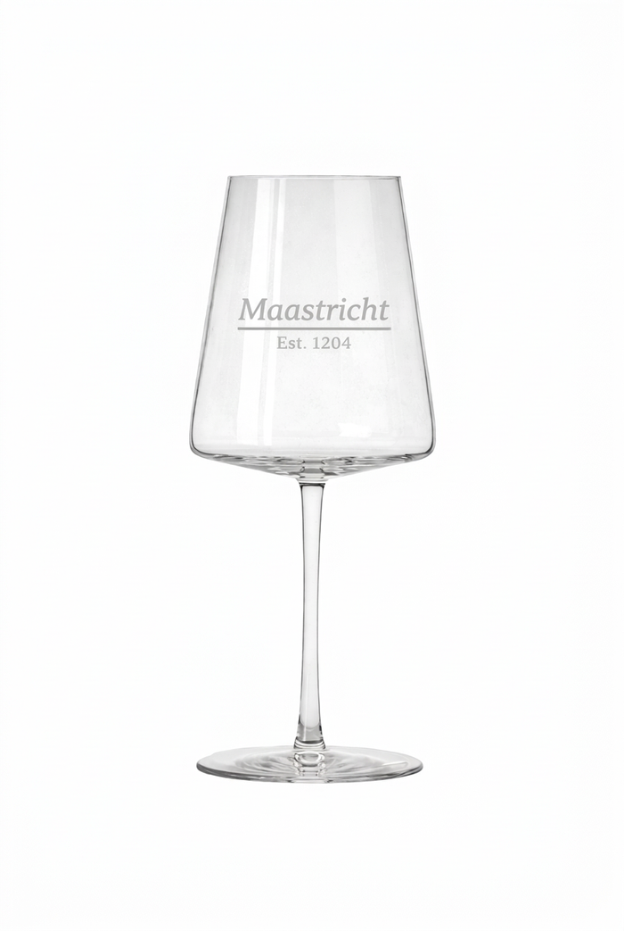 Gegraveerd wijnglas Maastricht met datum stadsrechten - Uniek cadeau - 52 cl