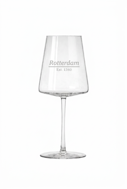 Gegraveerd wijnglas Rotterdam met stadsrechten datum - gepersonaliseerd cadeau 52 cl